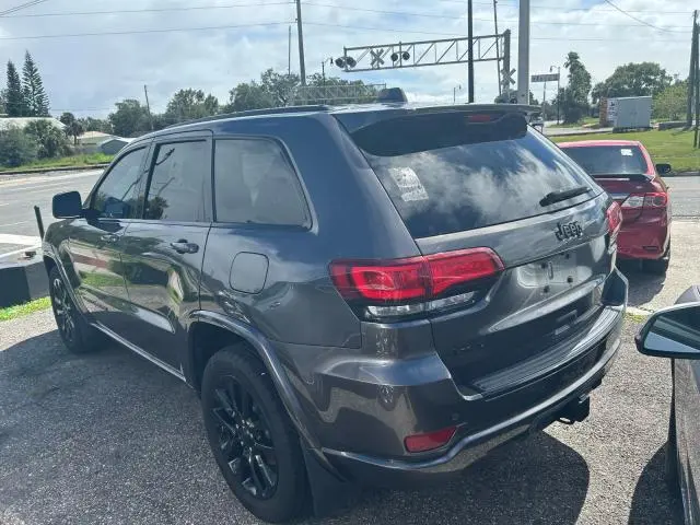 2017 JEEP GRAND CHEROKEE LAREDO  