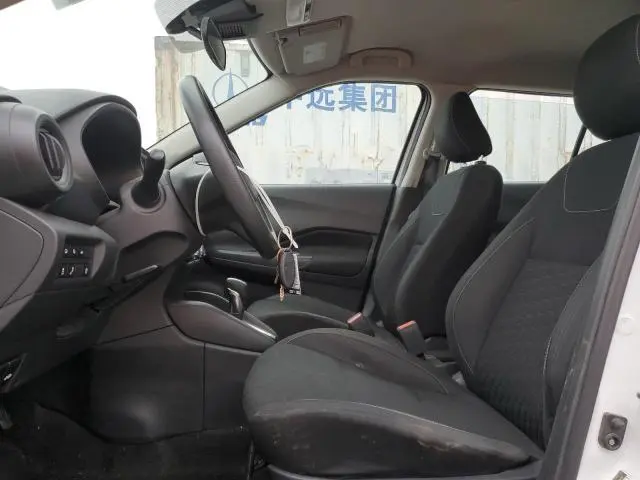 2021 NISSAN KICKS S  