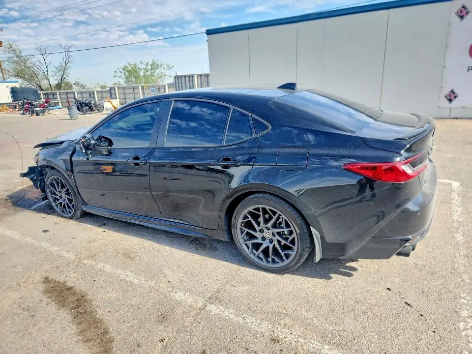2025 TOYOTA CAMRY   