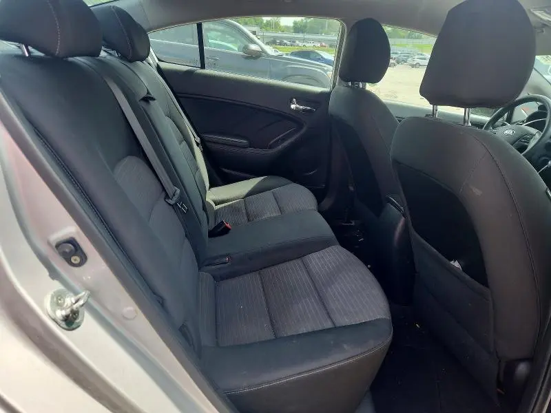 2016 KIA FORTE LX  