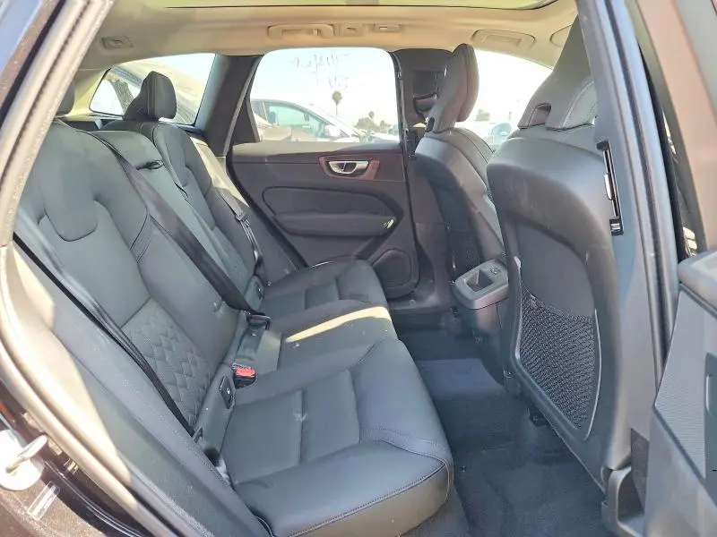 2026 VOLVO XC60 PLUS  