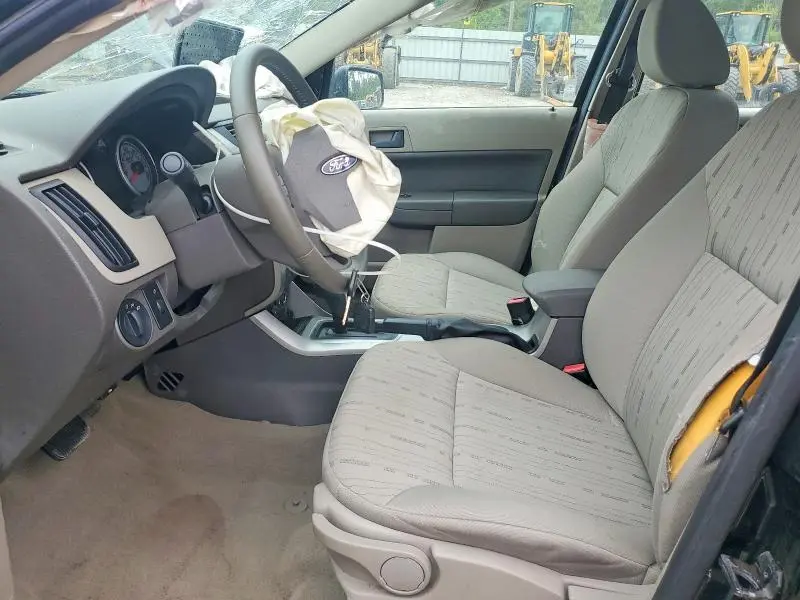 2011 FORD FOCUS SE  