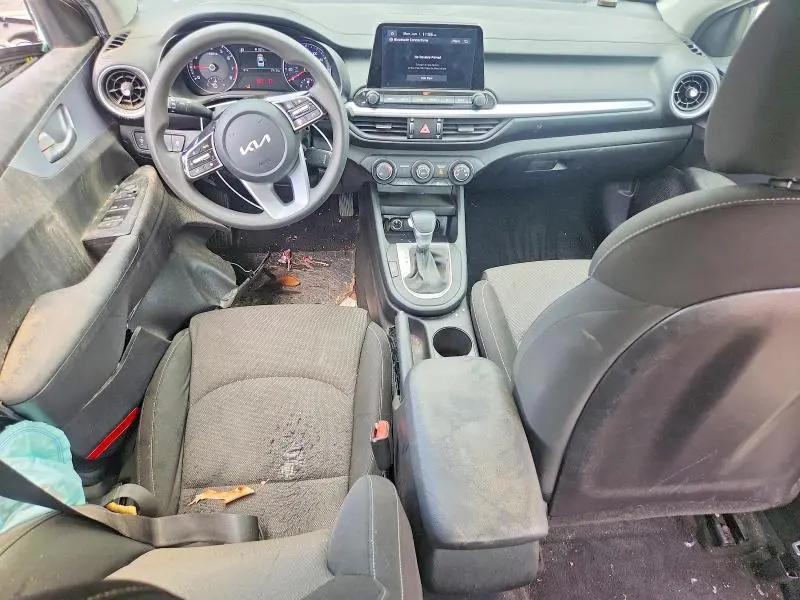 2022 KIA FORTE LXS  
