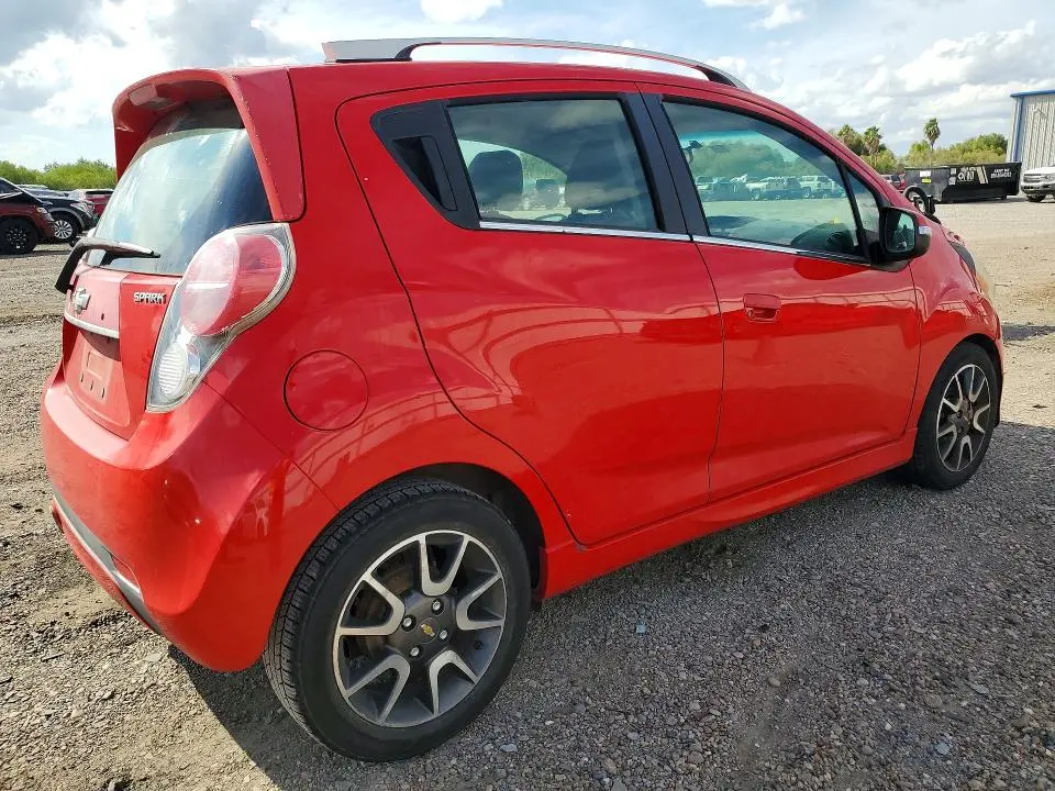 2015 CHEVROLET SPARK 2LT  