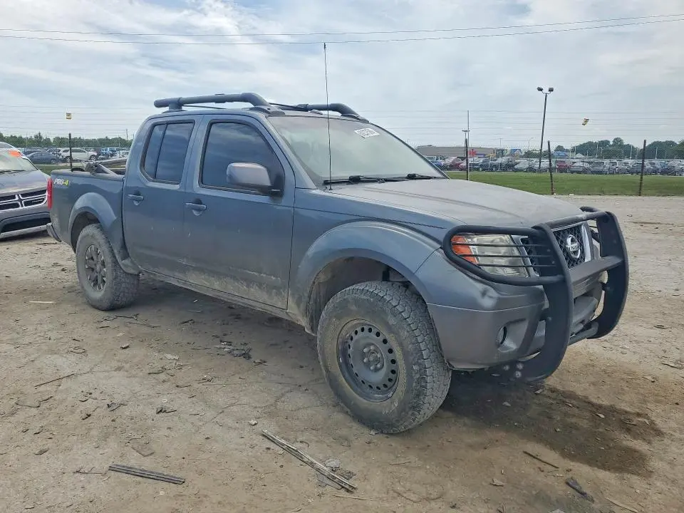 2016 NISSAN FRONTIER PRO-4X  