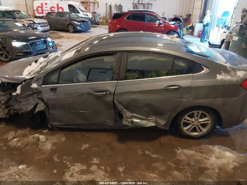 2018 CHEVROLET CRUZE LT AUTO