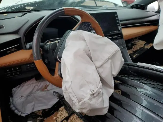 2022 TOYOTA AVALON LIMITED  