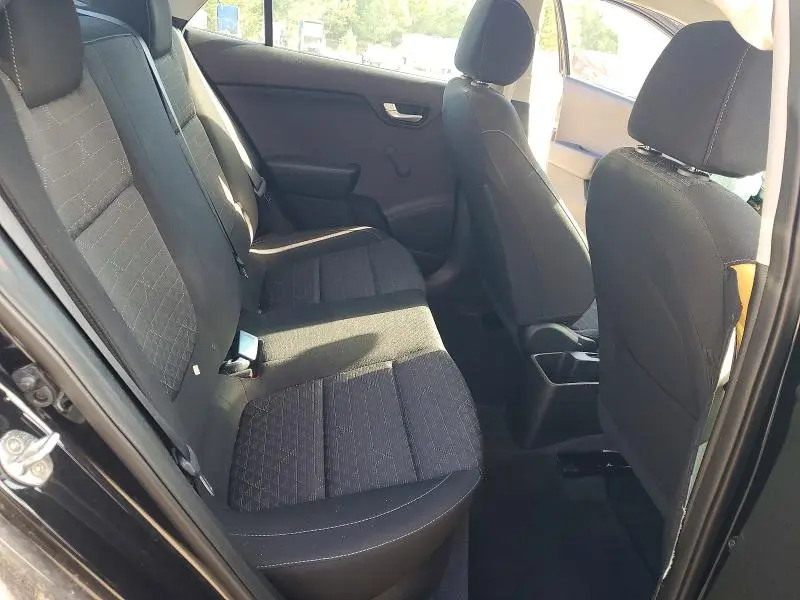 2018 KIA RIO LX/S  