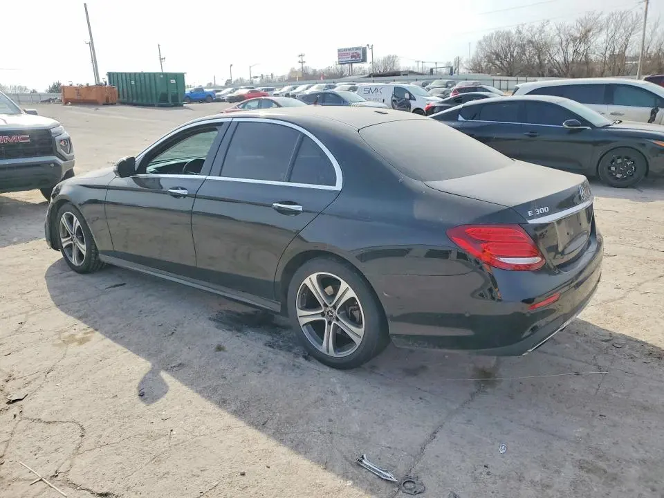 2018 MERCEDES-BENZ E 300  