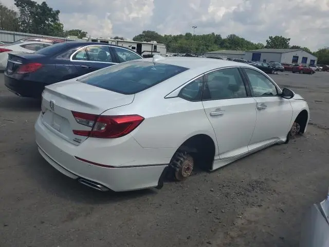 2022 HONDA ACCORD TOURING  