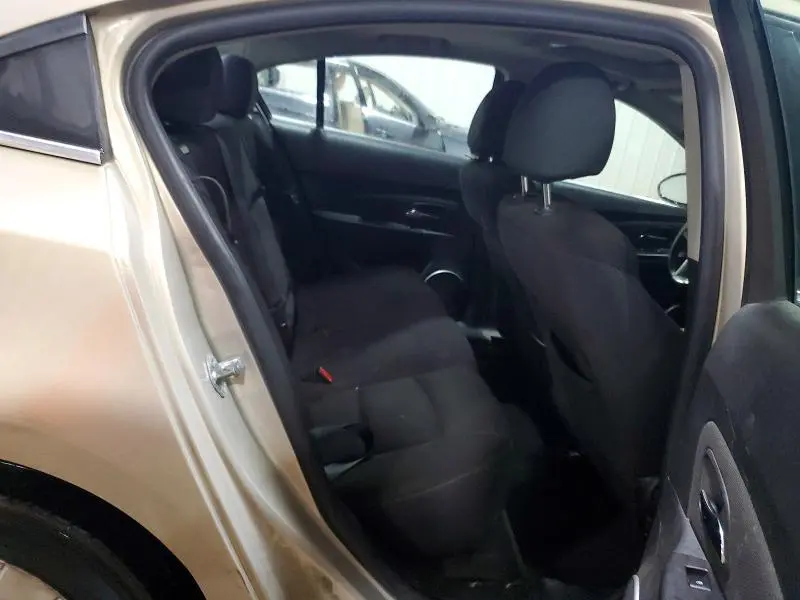2012 CHEVROLET CRUZE LT  