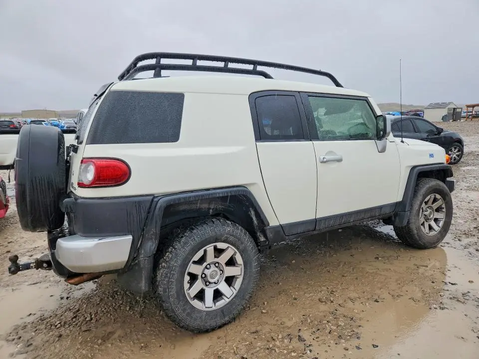 2014 TOYOTA FJ CRUISER   