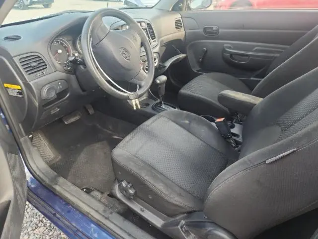 2010 HYUNDAI ACCENT GS  