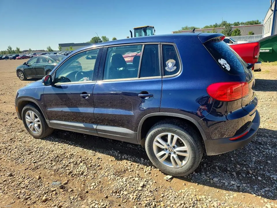 2013 VOLKSWAGEN TIGUAN S  