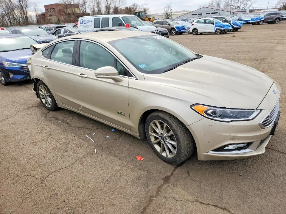 2017 FORD FUSION SE PHEV  