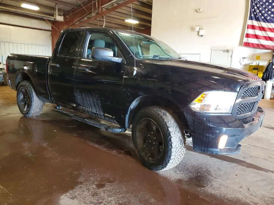 2014 RAM 1500 ST  