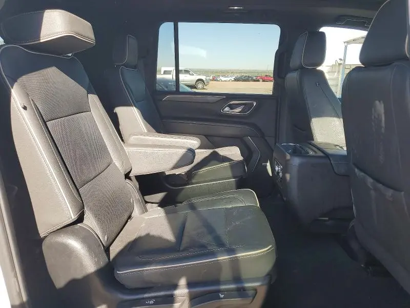 2024 GMC YUKON XL K1500 SLT  