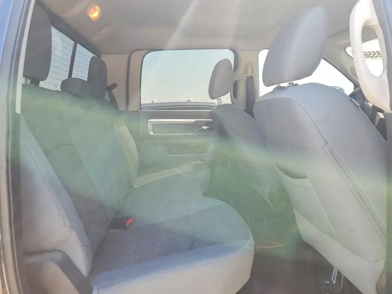 2015 RAM 2500 SLT  
