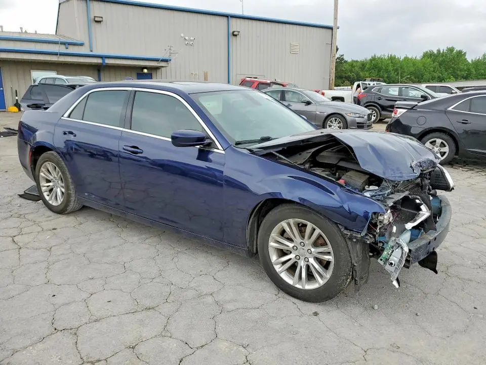 2017 CHRYSLER 300 LIMITED  