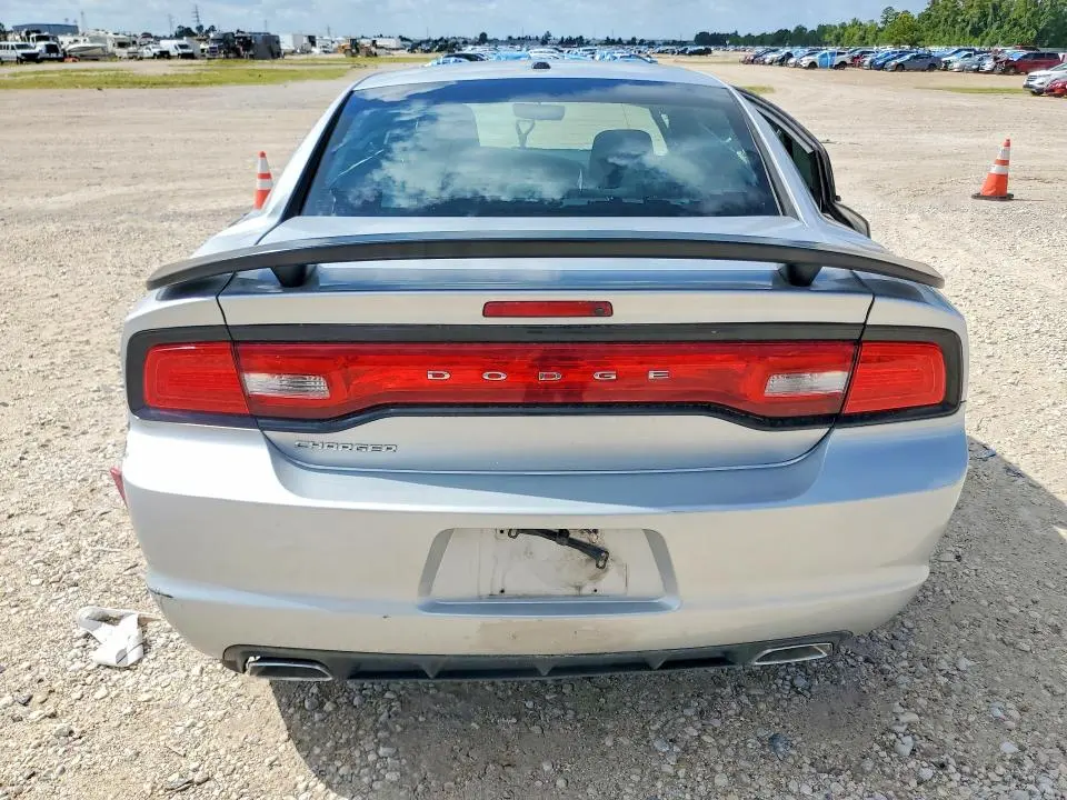 2012 DODGE CHARGER SE  