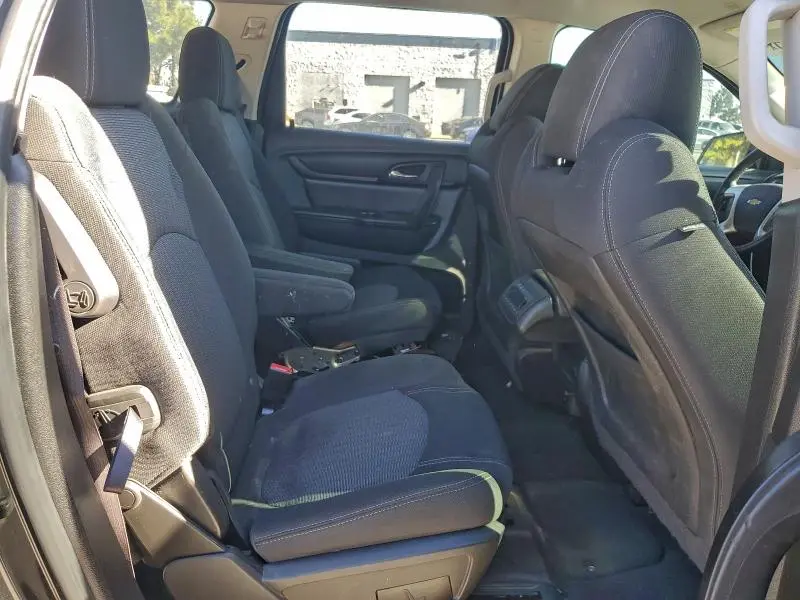 2015 CHEVROLET TRAVERSE LT  