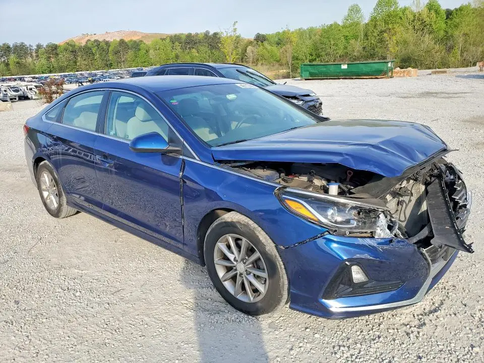 2018 HYUNDAI SONATA SE  
