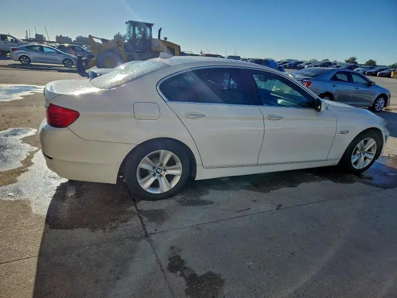 2011 BMW 528 I  