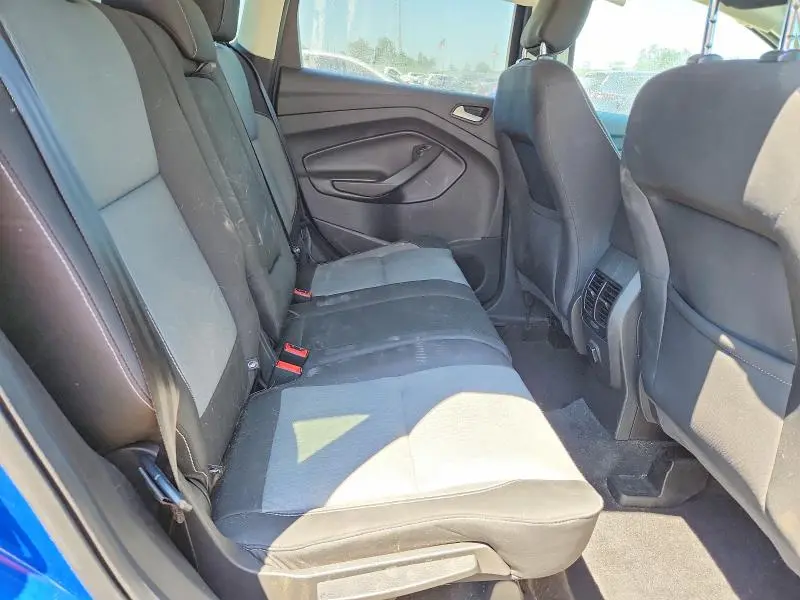 2019 FORD ESCAPE SE  