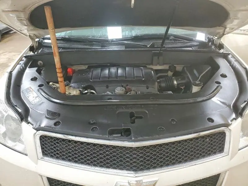 2011 CHEVROLET TRAVERSE LT  