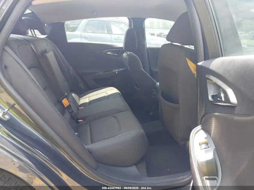 2017 CHEVROLET MALIBU 1LT
