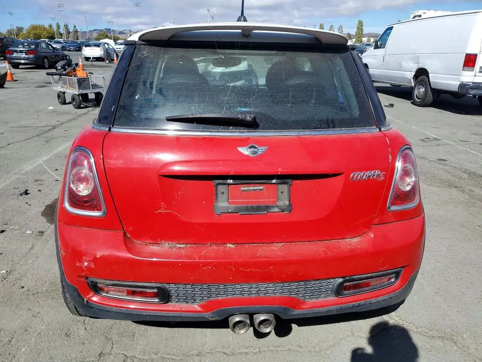 2013 MINI COOPER S  
