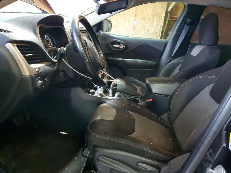 2015 JEEP CHEROKEE SPORT  
