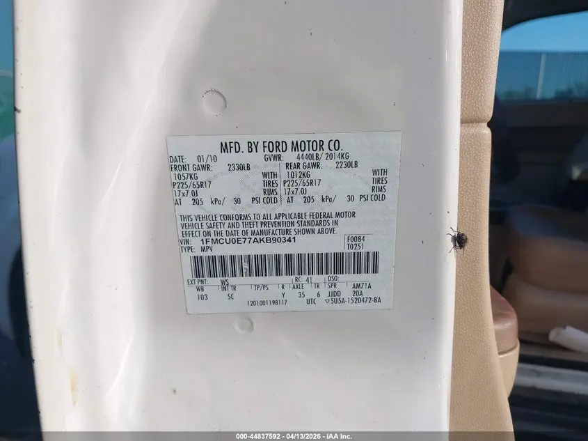 2010 FORD ESCAPE LIMITED