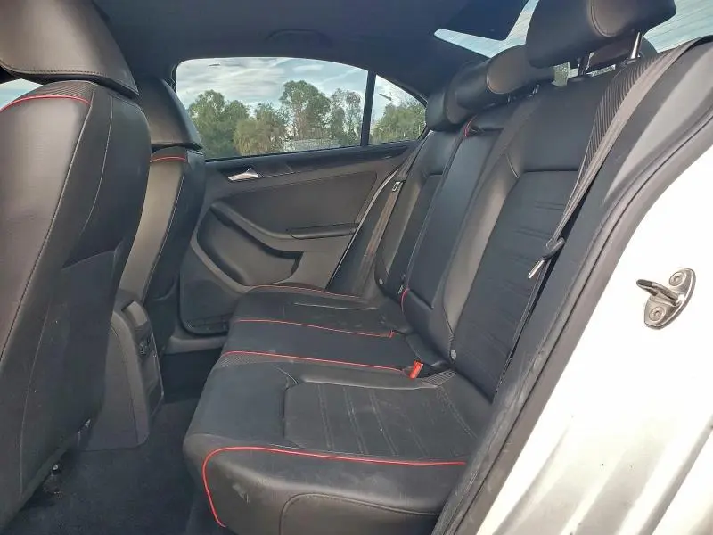 2014 VOLKSWAGEN JETTA GLI  