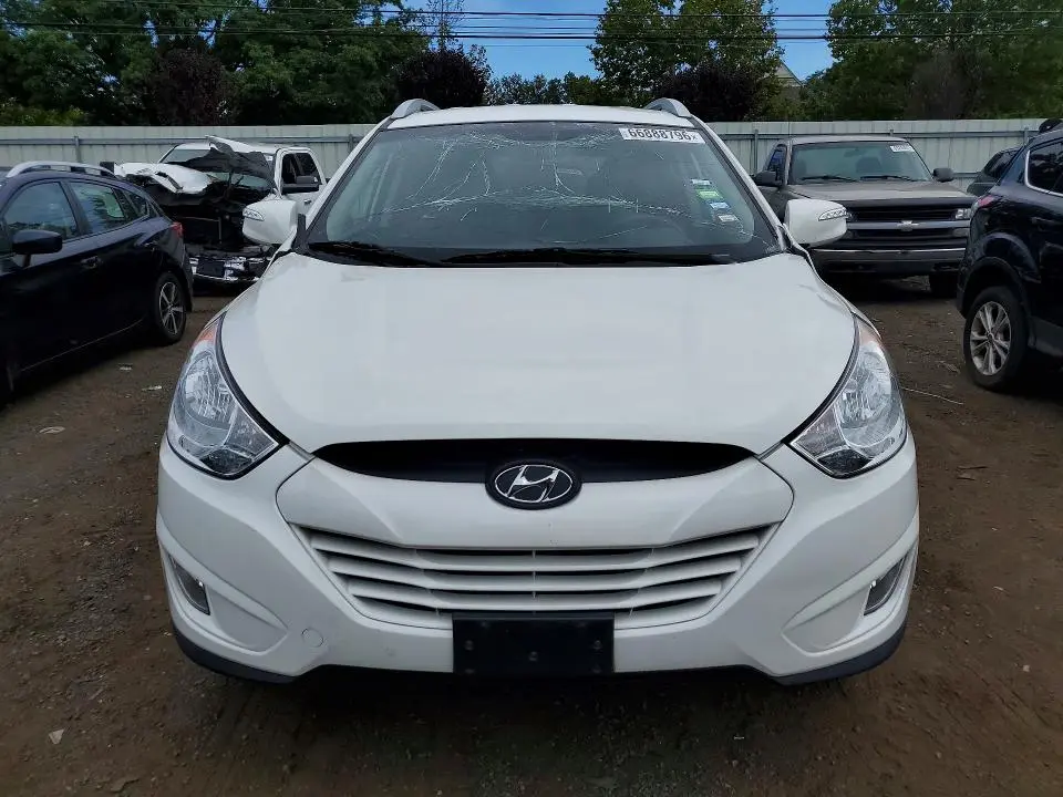 2013 HYUNDAI TUCSON GLS  