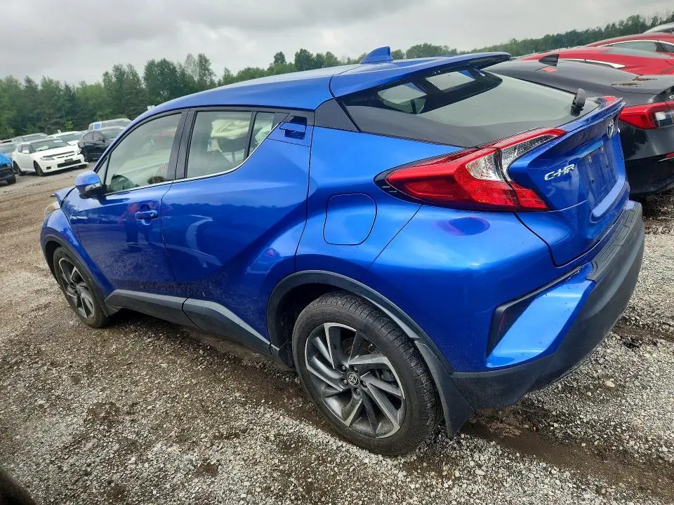 2020 TOYOTA C-HR LE  