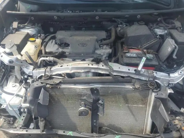 2016 TOYOTA RAV4 SE  