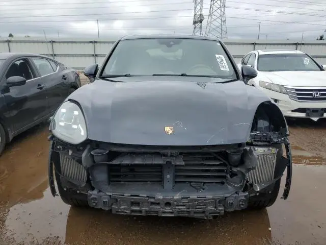 2016 PORSCHE CAYENNE S  
