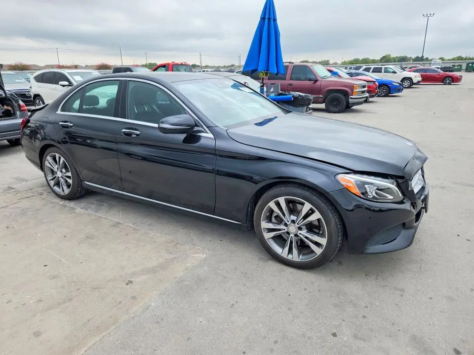 2016 MERCEDES-BENZ C 300  