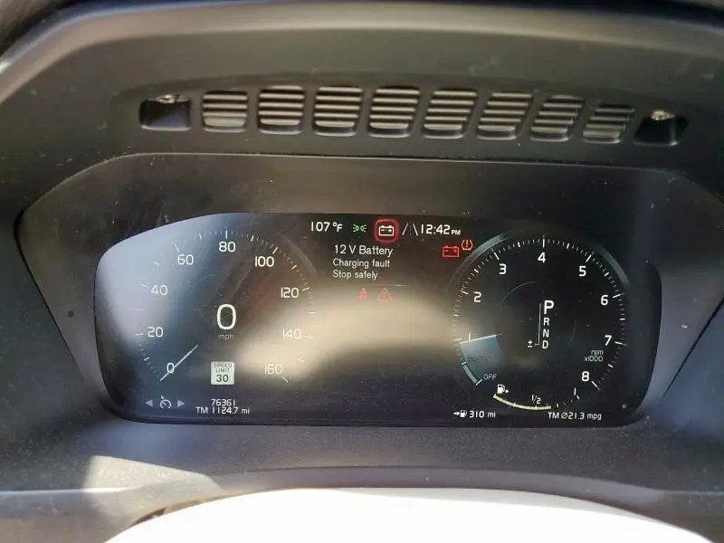 2016 VOLVO XC90 T5  