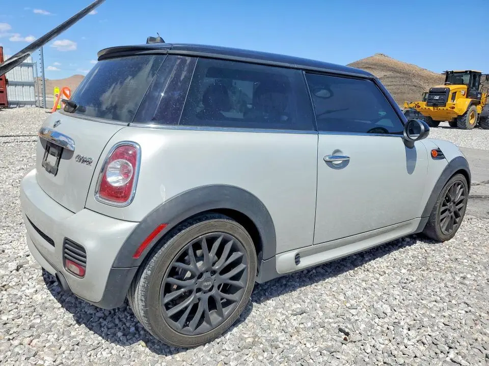 2012 MINI COOPER   