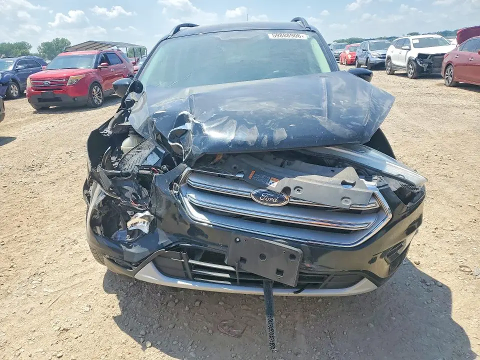 2018 FORD ESCAPE SE  