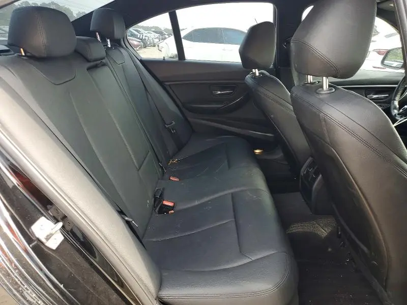 2017 BMW 320 I  
