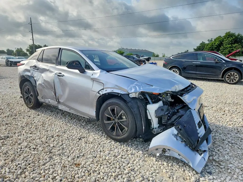 2024 LEXUS ES 300H   