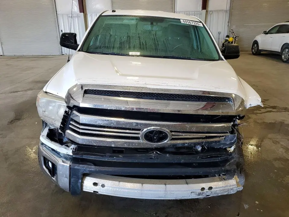 2017 TOYOTA TUNDRA SR5  