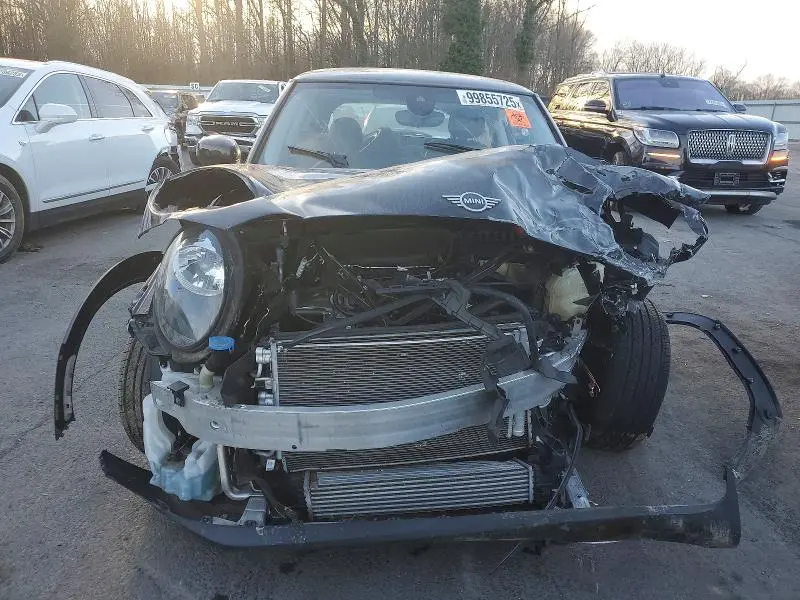 2021 MINI COOPER   