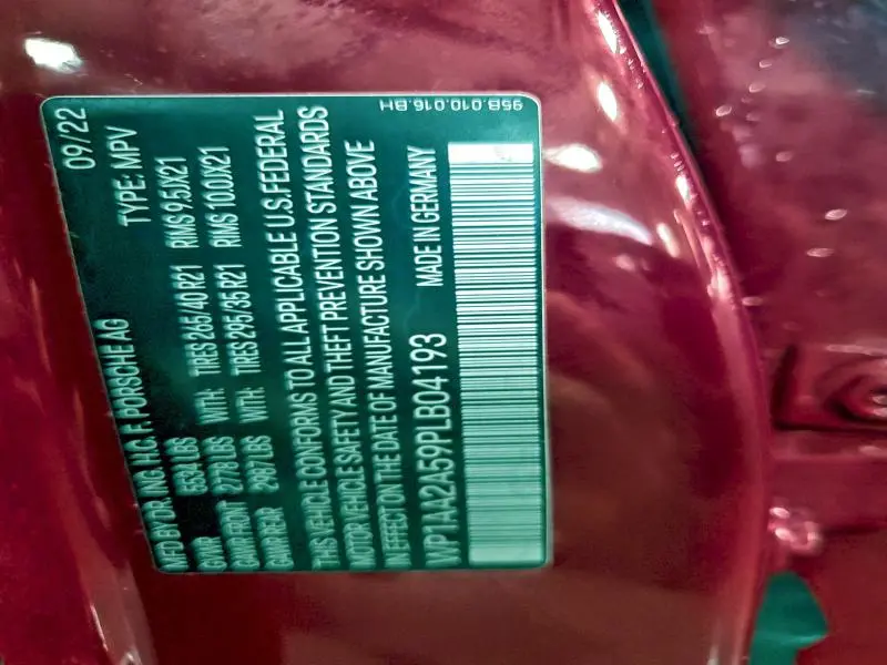 2023 PORSCHE MACAN BASE  