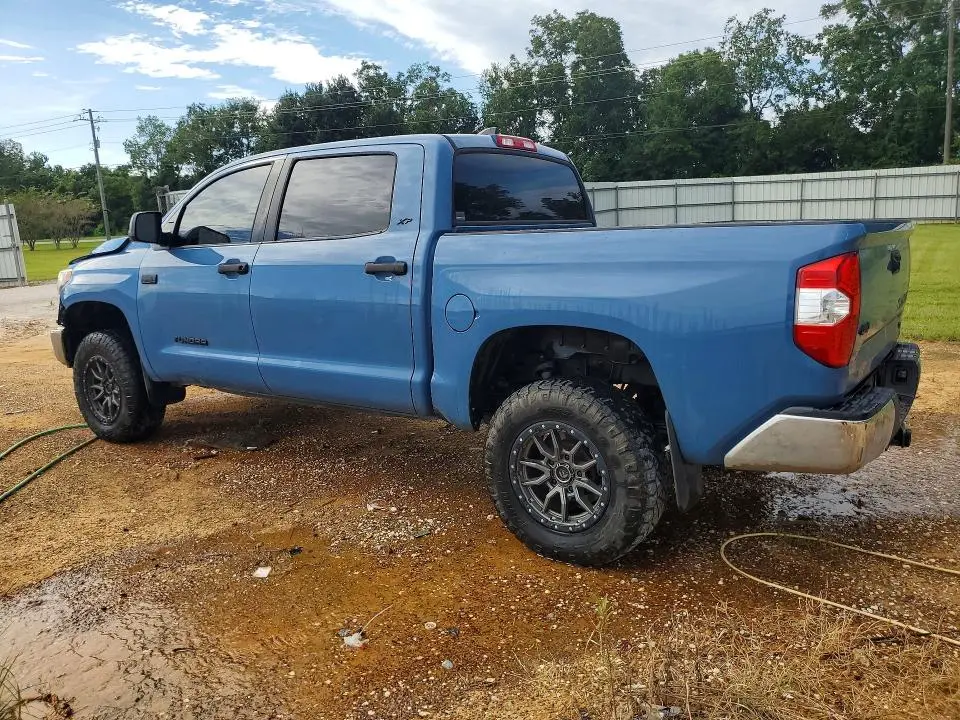 2020 TOYOTA TUNDRA SR5  