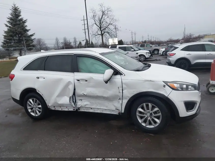 2016 KIA SORENTO 2.4L LX