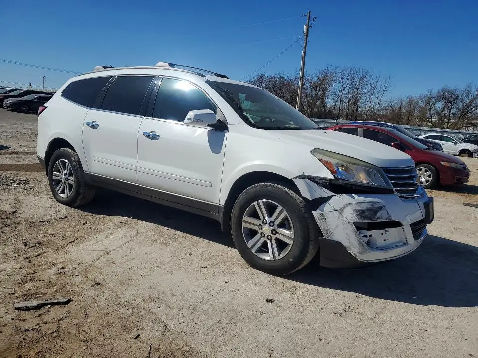 2016 CHEVROLET TRAVERSE LT  